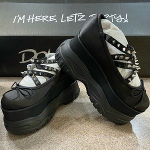 Barre Baby platform sneakers from Dolls Kill! BRAND NEW! women’s 7